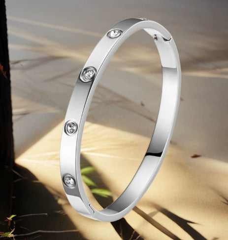 Carti Bracelet