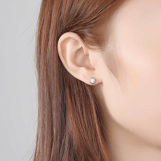 Una Stud Earrings